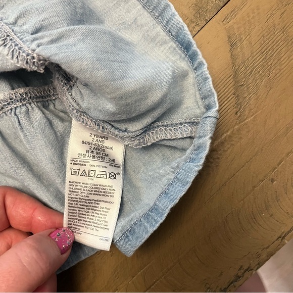 ⭐️3/15⭐️ Gap 2T soft denim sleeveless dress - Picture 4 of 4